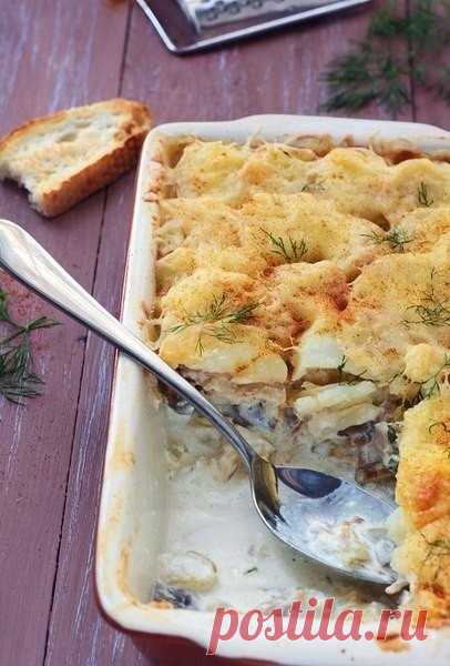 ​Картофельная запеканка с курицей и грибами