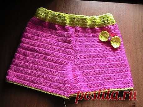 Детские вязаные шорты крючком.crochet