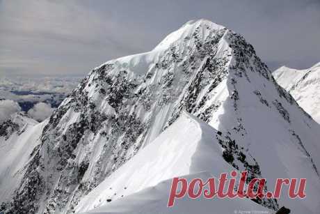 Белуха Восточная с пика Делоне / Экстремальный досуг