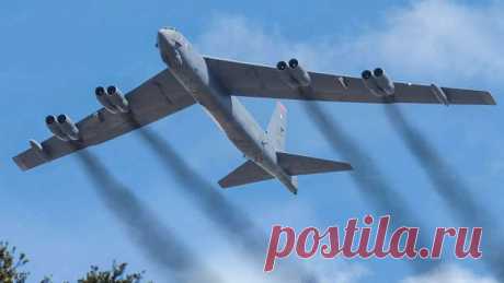Gigantic US B-52 Starts its Engines and Takes off at Full Throttle Welcome back to The Daily Aviation for a feature on the US Air Force's old workhorse, the B-52 Stratofortress, and what it takes to load this beast for combat operations. Voice, text and video editing belong to The Daily Aviation, any use of these content without permission is forbidden. Don't forget to subscribe us on Facebook or Twitter. https://www....