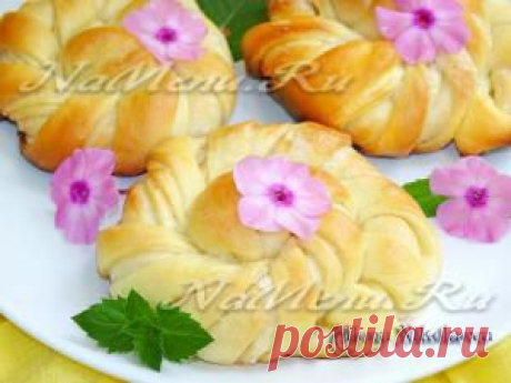 Плюшки из дрожжевого теста с сахаром: рецепт