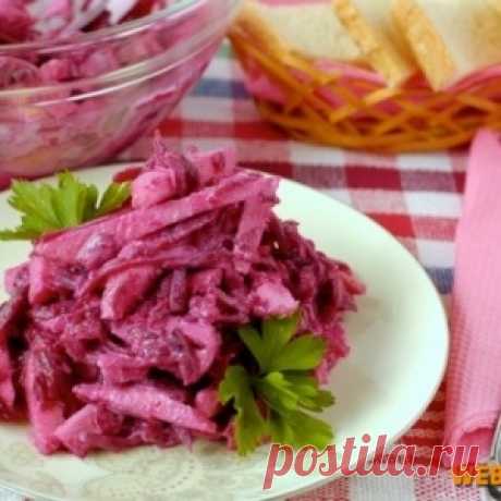 Яблочно-свекольный салат с хреном и корицей