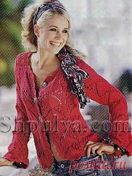 Ажурный малиновый жакет, вязаный крючком и спицами — Шпуля - сайт о вязании