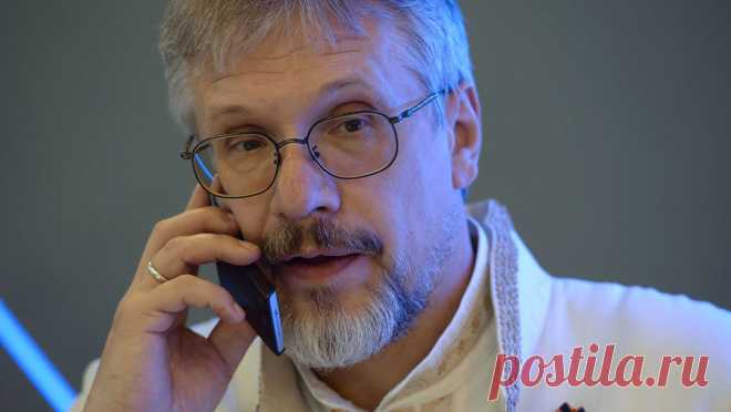 Глава холдинга "Русское молоко" отправится в тюрьму за растрату. Черемушкинский суд Москвы вынес приговор главе холдинга "Русское молоко" Василию Бойко-Великому за растрату. Об этом сообщает РИА Новости. Отмечается, что Бойко-Великого обвиняют в растрате 190 млн рублей. Он проведет в колонии ...