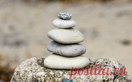 Многие думают, что вести бюджет — сложная и неприятная задача. Но это не так. Вот пять простых советов от Business Insider, которые помогут превратить планирование расходов в хорошую привычку.