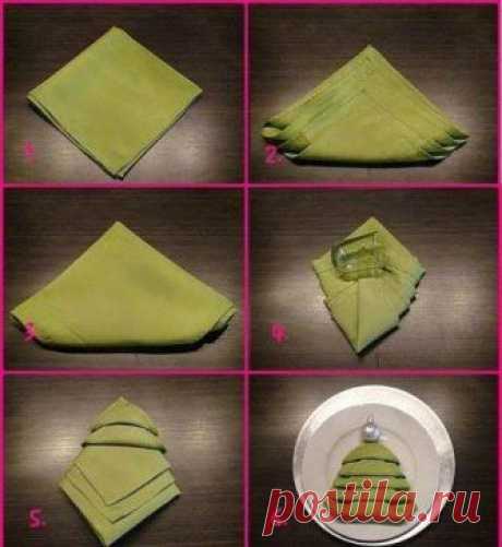 Складываем салфетку по-новогоднему...