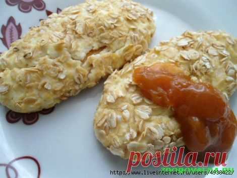 Полезный и вкусный завтрак из творога и овсяных хлопьев.
