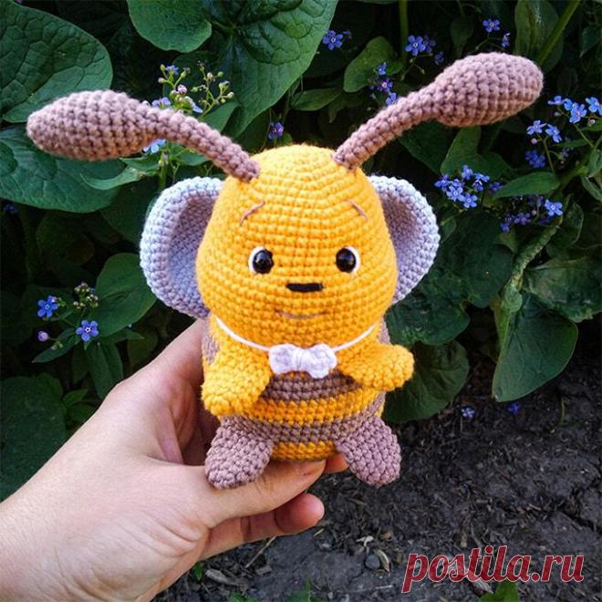 Пчелёнок Луи крючком. Амигуруми схемы и описания. Автор: monina.toys | IRINELY.ART