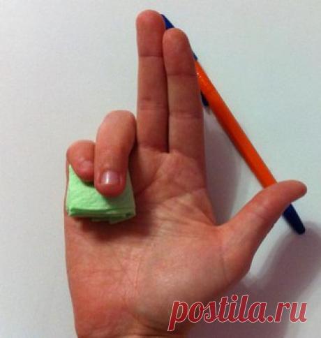 6 способов, как научить ребенка правильно держать ручку или карандаш.