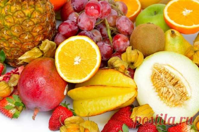 Семь продуктов, которые лучше есть с косточками Косточки фруктов и ягод могут быть полезными. Мы составили список из продуктов, которые стоит есть с ними, а также перечислили фрукты, косточки которых лучше не употреблять.