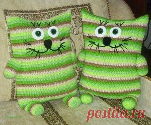 Забавные подушечки-коты