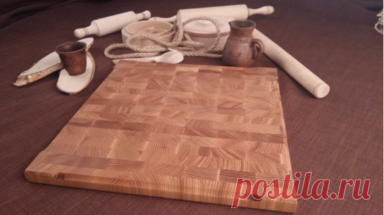 Разделочная доска квадратной формы
Разделочная доска изготовлена из натурального дерева. Если хозяйку окружают экологически чистые и красивые изделия на кухне, то ее блюда будут еще вкуснее.
Дерево - ясень
Длина (см) - 35 
Ширина (см) - 34 
Высота (см) - 2
Вес (грамм) - 1850
Цена - 328 грн
ID: 998773461