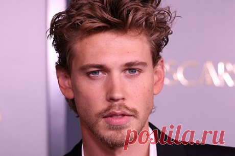 Актер «Дюны 2» рассказал о прохождении кастинга на фильм. Остин Батлер рассказал, как он прошел кастинг на роль Фейд-Раута Харконнена в фильме «Дюна 2». Актер признался, что у него не было прослушивания. Батлер вспомнил, как он пообедал с Дени Вильневым в Лос-Анджелесе, после чего режиссер предложил ему роль в сиквеле. Премьера «Дюны 2» назначена на 3 октября 2023 года.