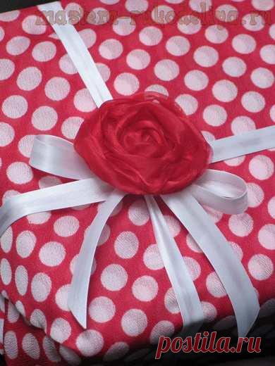 Мастер-класс по созданию цветов из ткани: Большой красный цветок