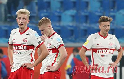 Очередная осечка. "Спартак" вновь не смог победить в РПЛ, сыграв вничью с "Уфой". В другом матче игрового дня московский "Локомотив" в гостях проиграл тульскому "Арсеналу"