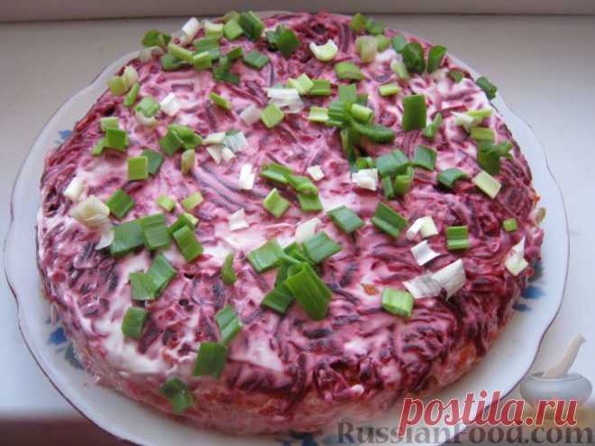 Салат слоеный с морковью, сыром и свеклой на RussianFood.com