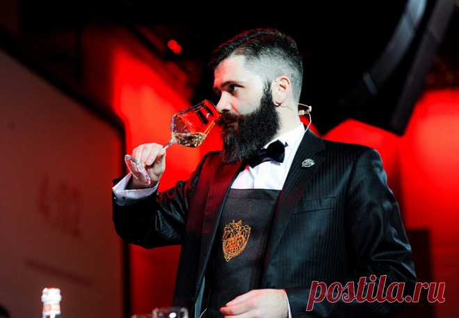 «Приняли российское шампанское за квас и не узнали абсент» — как прошел финал конкурса сомелье России
20 марта прошел финал российского конкурса сомелье, на котором выявляли сильнейшего сомелье России в 2021 году. По понятным причинам в прошлом году конкурс не проводился, то есть целых два года лучшего сомелье страны не выявляли. И вот в марте этого года событие все же состоялось. Участвовало 3 сильнейших конкурсанта — те, кто прошел все отборочные […]
Читай дальше на сайте. Жми подробнее ➡