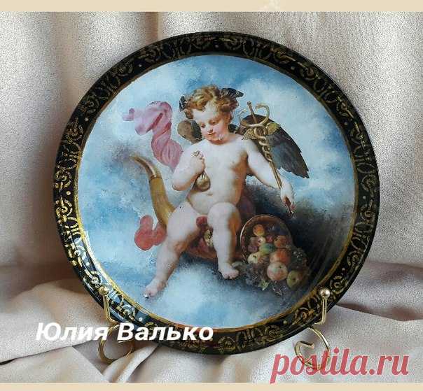 Работа в технике дымчатого фона, дополнение к тарелке, 