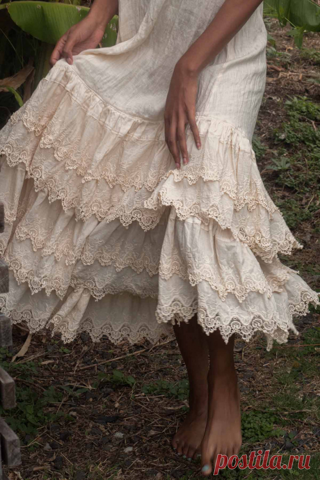 Victorian Full Slip Tea Stain – Heart's Desire Clothing