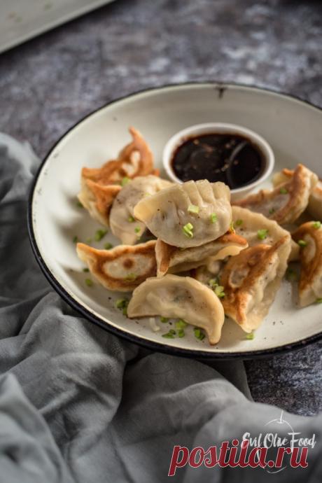 Японская кухня: пельмени гёдза | Evil Olive Food