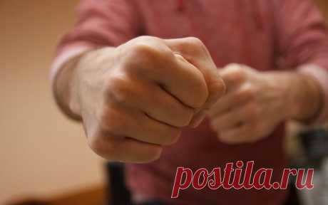 Этот трюк с кулаком поможет вам похудеть!