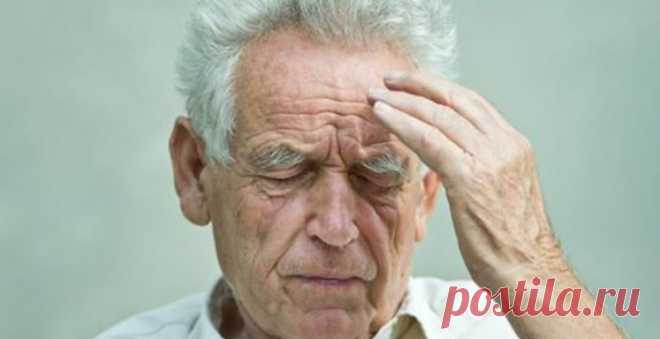 6 способов снизить риск старческого слабоумия - Женский Журнал Деменция считается неизбежной частью старения. Но многие её симптомы можно предотвратить или ослабить. Эти меры стоит предпринять уже сейчас, чтобы в будущем оставаться в здравом уме и твёрдой памяти. Шарад Пол (Sharad Paul) Хирург, специализирующийся на лечении рака кожи, преподаватель, автор книги The Genetics of Health: Understand Your Genes for Better Health. 1. Бросьте курить …