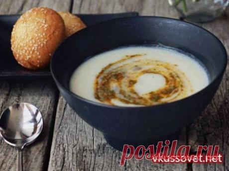 Крем – суп из цветной капусты с соусом «Чермула»