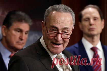 Демократы заявили об исчезновении Украины без помощи США. Лидер демократов в американском Сенате Чак Шумер заявил, что Украина может исчезнуть, если конгрессмены от Республиканской партии не поддержат законопроект о выделении средств на цели национальной безопасности, включающий поддержку Киева, будут дожидаться возвращения Дональда Трампа в Белый дом.