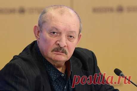 Названо условие замены истребителей беспилотниками. Беспилотники смогут заменить истребители в зонах боевых действий только после того, как они станут качественной альтернативой эскадрилье или дивизии самолетов. Такое условие назвал военный эксперт, полковник в отставке Анатолий Матвийчук. «Истребители (...) рано списывать со счетов», — отметил он.