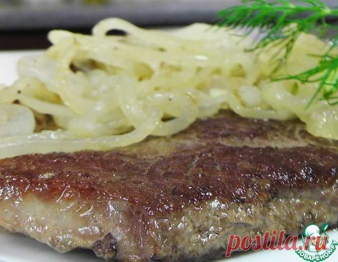 Бифштекс из отварного мяса с луком – кулинарный рецепт