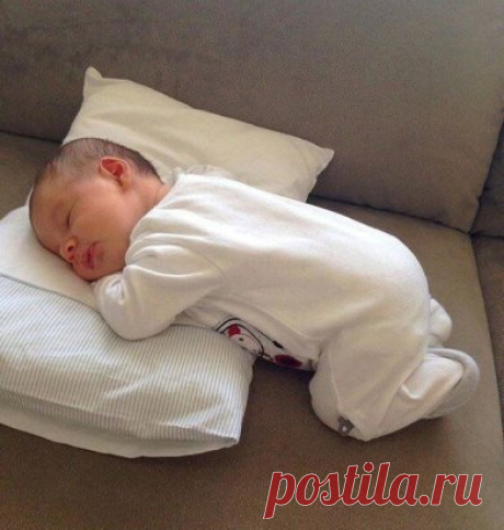 Во время беременности не могла спать: то подушка маленькая, то диван твердый... Сейчас прислонюсь - а дверной косяк мягкий-мягкий...🤣