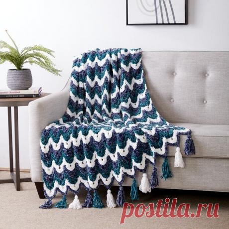 Плед волнистым узором, из фактурной пряжи, крючком, схема узора. / knittingideas.ru