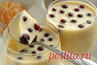 Желе молочное с клюквой 