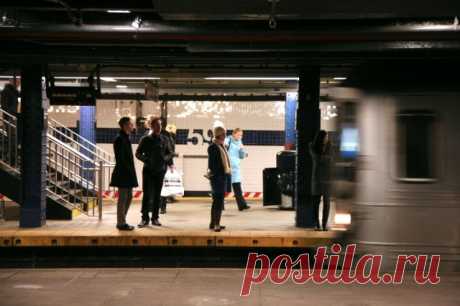 В метро Нью-Йорка поезд столкнулся с пустым составом. В результате произошедшего пострадали 24 человека.