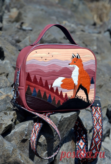 Пять лет шью картины, которые можно носить с собой. Ремесло стало основным источником дохода | Марья-Искусница | Дзен