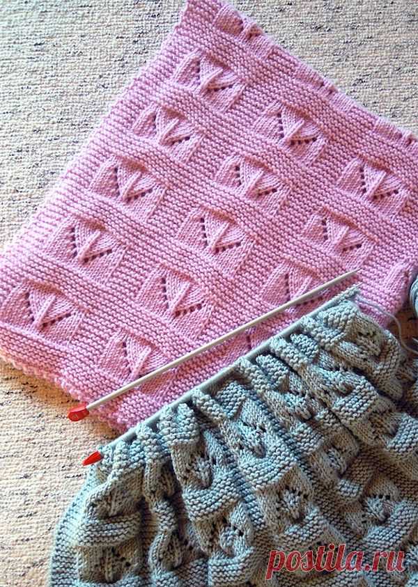 Free Knitting Pattern for Copertina Baby Blanket - This blanket features an 8 row lace pattern on a garter stitch background. DK weight yarn. Designed by Natalia Zablotskaya. Pictured project by NatieKnits