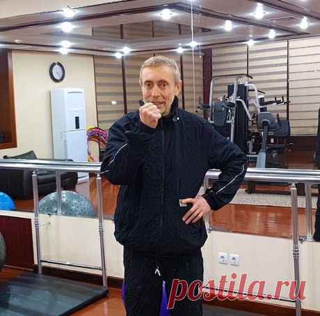 СПОСОБ ПОДНЯТЬ СВОЙ ИММУНИТЕТ
Вы же любите различные мои рецепты? И надеюсь, их записываете! Иначе будете терять такие ценные блюда.

Давайте же разберём пасту, которую можно добавлять в гречку, фасоль и чечевицу.

Её состав:
• Корень хрена с ладонь
• Свёкла — 2 шт.
• Помидор — 1 шт.
• Яблочный уксус — 3 ч.л.

Чтобы не пропустить будущие рецепты — поставьте лайк посту!

Итак, приготовление. Как обычно, все можно приготовить с помощью блендера. Употреблять состоит 1 чайную ...