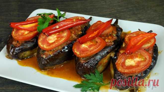 Баклажан  Фаршированный мясом. Карныярык Предлагаю турецкий рецепт блюда из баклажанов с ароматной и сытной начинкой из мяса, приправ и зелени. Готовьте, не пожалеете!ИНГРЕДИЕНТЫ: Баклажаны - 4 шт; Фарш бараний (говяжий) - 400г; Лук репчатый...