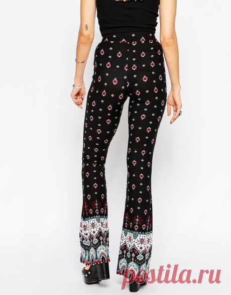 ASOS | Расклешенные брюки ASOS на ASOS