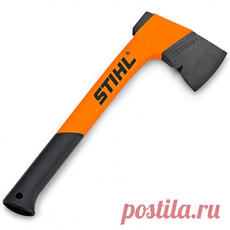 Топор универсальный Stihl AX 6 P подходит для обрубки сучьев, колки тонко-/среднемерных лесоматериалов (заготовка дров, колка лесоматериалов длиной 30 см и диаметром до 30 см).