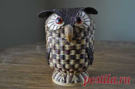 Wicker Owl basket. Hand woven trinket box or storage basket in beautiful finish