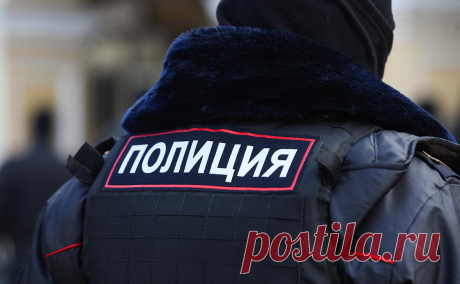 Под машиной экс-помощника главы МВД ЛНР нашли бомбу. Под машиной Виталия Кисилева в Луганске нашли взрывчатку, прежде он был помощников главы МВД ЛНР Корнета. Он рассказывал, что покушаться на него пытались еще два года назад. В 2016-м его обвиняли в попытке госпереворота в ЛНР