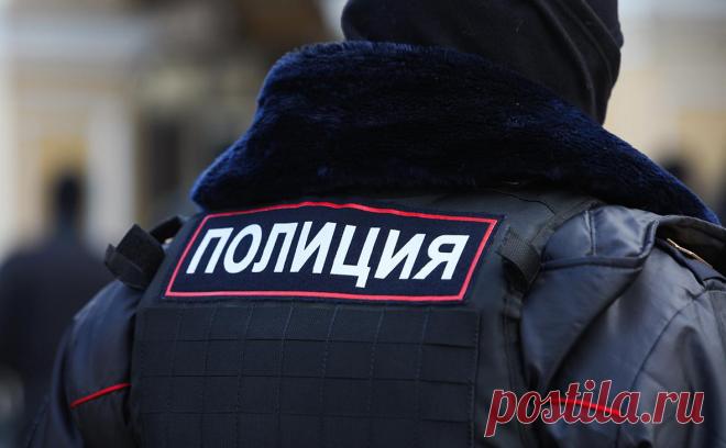 Под машиной экс-помощника главы МВД ЛНР нашли бомбу. Под машиной Виталия Кисилева в Луганске нашли взрывчатку, прежде он был помощников главы МВД ЛНР Корнета. Он рассказывал, что покушаться на него пытались еще два года назад. В 2016-м его обвиняли в попытке госпереворота в ЛНР