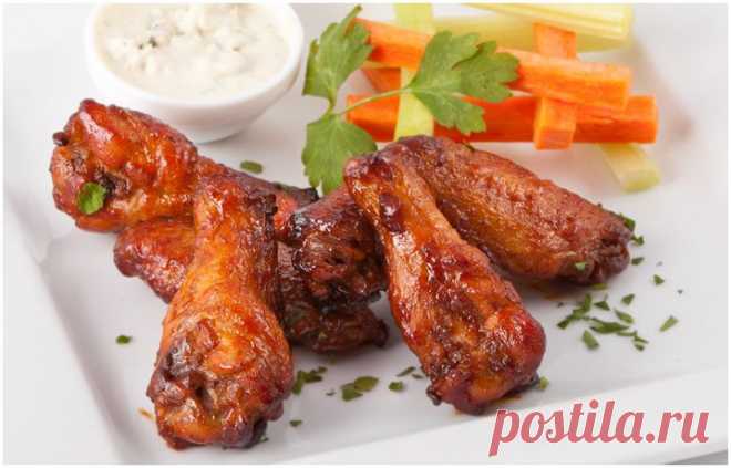 Куриные крылышки / Chicken Wings - Рецепт куриных крылышек - Как приготовить куриные крылышки - Бургомистр пивной ресторан в центре Москвы