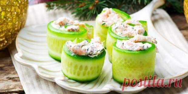 10 вкуснейших рулетиков с самыми разными начинками - Будет вкусно - 21 апреля - 43228494550 - Медиаплатформа МирТесен Аппетитные закуски из ветчины, огурцов, блинчиков, лаваша, рыбы и не только. 1. Рулетики из ветчины с сыром, яйцами и корейской морковью Ингредиенты 2 яйца; 1 плавленый сырок (90 г); 1–2 столовые ложки моркови по‑корейски; 1–2 столовые ложки майонеза; молотый чёрный перец — по вкусу; любая зелень — - 21 апреля - 43228494550 - Медиаплатформа МирТесен