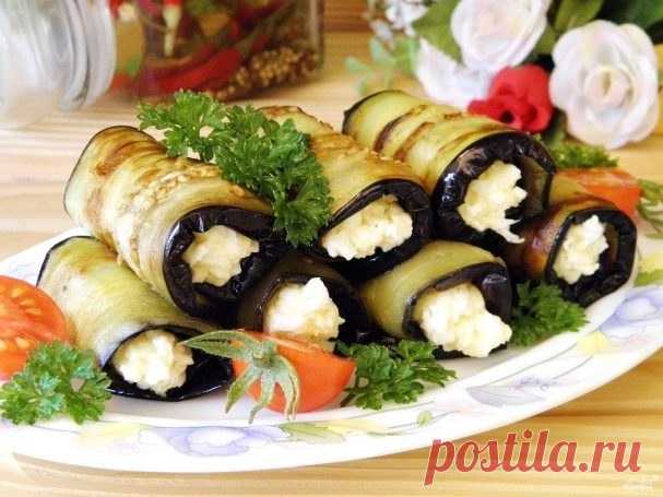 Интересные новости     Рулетики из баклажанов с сыром и чесноком