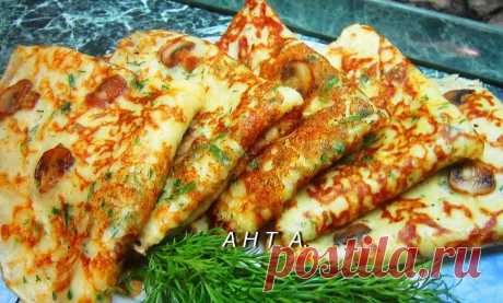 БЛИНЧИКИ СЫРНЫЕ с грибами !!! **Основа: яйца 2шт+сахар и соль по 1ч/л -взбить миксером в пену. Добавим  тепл/молоко 1.5ст+мука 1ст+разрыхлитель 1ч/л+раст/масл 2с/л,перемешать миксером. Добавим терт/сыр 150г+зелень, смешать всё ложкой. *Обжарим шампиньоны-слайсы. *Выпекаем: на сковороду немного грибов, и заливаем тестом. *Необычайно вкусно !!!