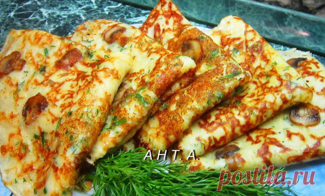 БЛИНЧИКИ СЫРНЫЕ с грибами !!! **Основа: яйца 2шт+сахар и соль по 1ч/л -взбить миксером в пену. Добавим  тепл/молоко 1.5ст+мука 1ст+разрыхлитель 1ч/л+раст/масл 2с/л,перемешать миксером. Добавим терт/сыр 150г+зелень, смешать всё ложкой. *Обжарим шампиньоны-слайсы. *Выпекаем: на сковороду немного грибов, и заливаем тестом. *Необычайно вкусно !!!
