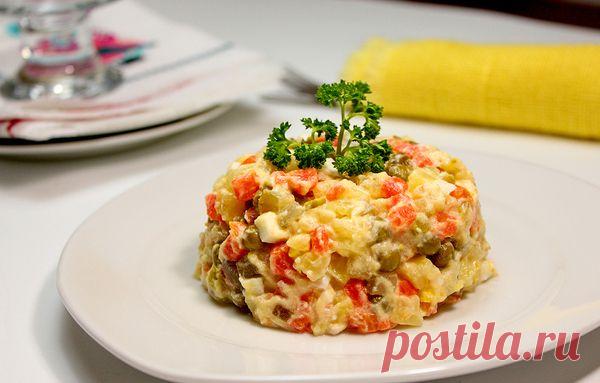 Оливье с курицей. Рецепт с фото