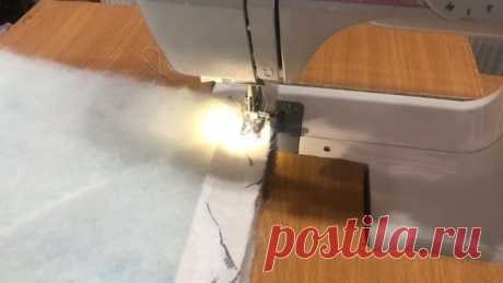 Как сшить синтепон на швейной машинки Просто подкладываем под лапку долевую бейка 3 см. И машинка без труда шьёт синтепон Лоскутное одеяло Лоскутное покрывало Двухстороннее покрывало #лоскутноешитье # новыйметод #лоскутомания